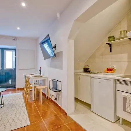 Bairro Alto Cozy Apartman *